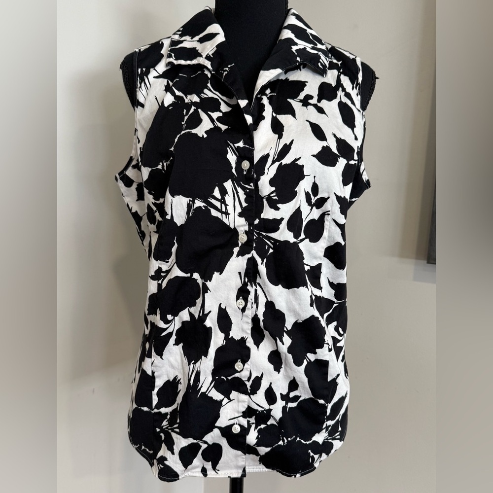 Talbots Petites Black and White Floral Button-Up Blouse